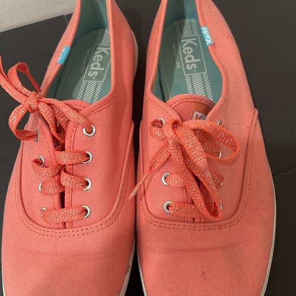 Coral/pink keds - Picture 3 of 4